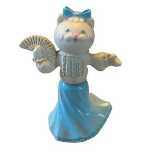 Vintage Avon perfume figurines.  Cat and Mouse